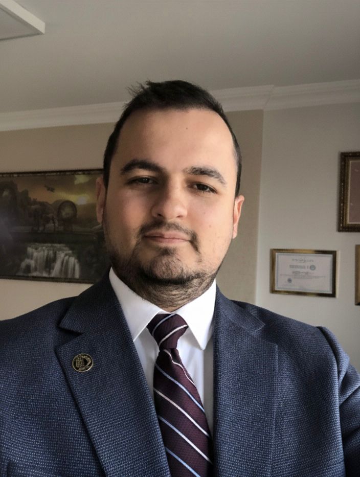 Av. Uğur AKYÜZ